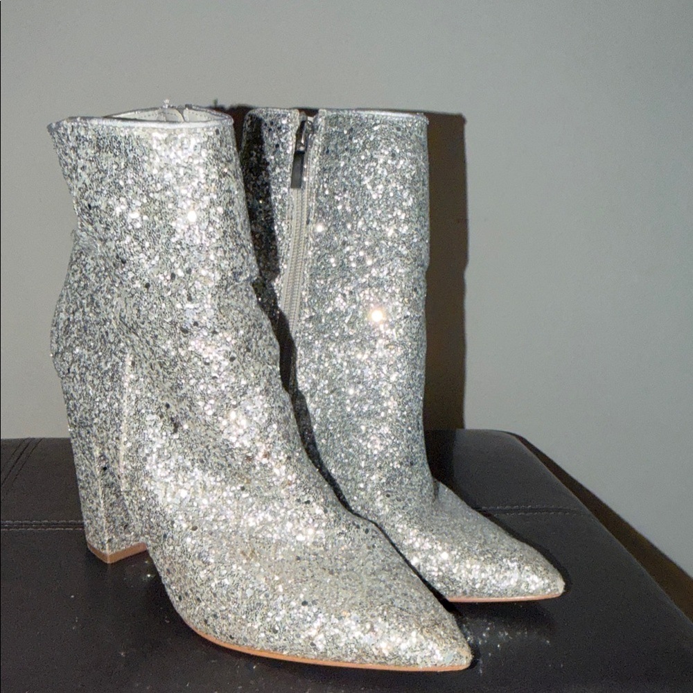 Silver Glitter Pointed-Toe Ankle Boots - Women